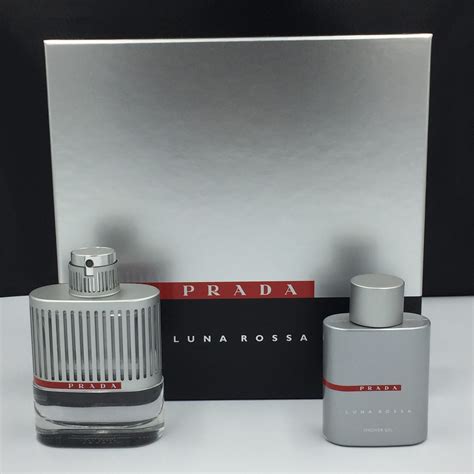 Prada rossa gift set